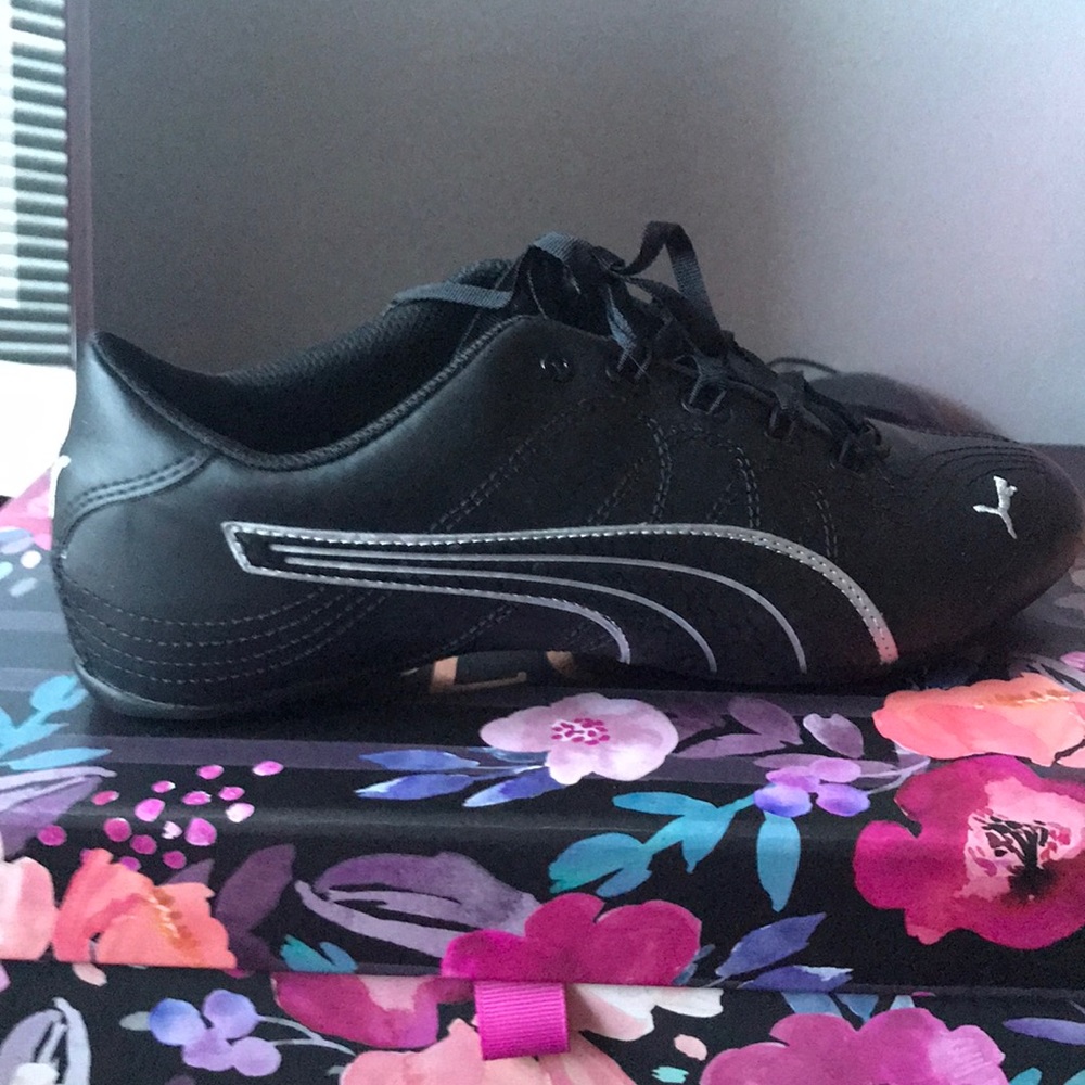 *Brand New* Puma Soleil v2 Comfort Fun